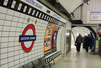 写真：ロンドンの地下鉄
